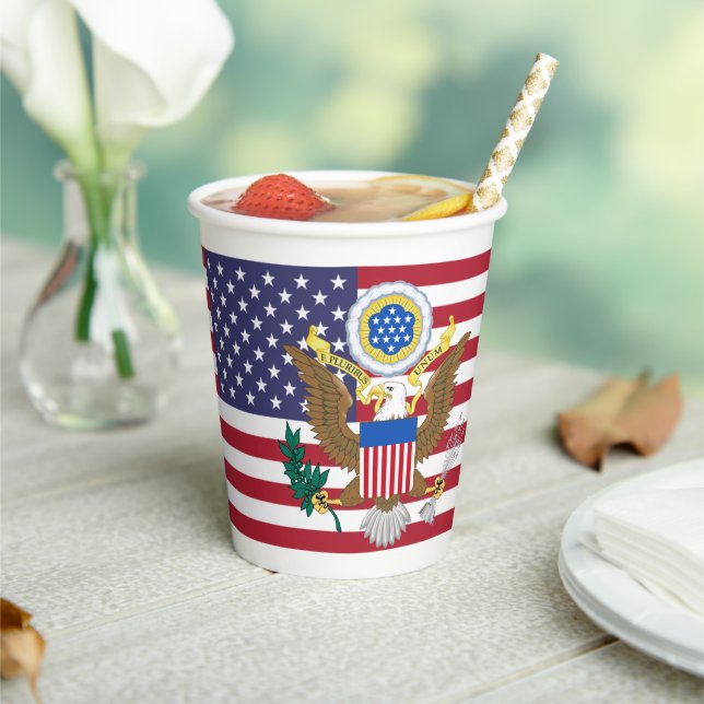 Gobelets En Papier American Flag & Coat of Arms, United States (Insitu)