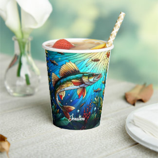 Gobelets En Papier Beau brochet de walleye dans le lac