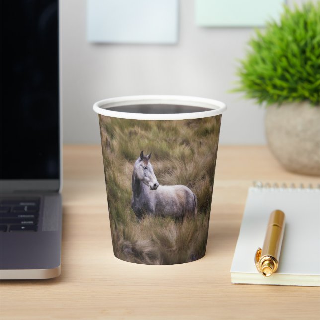 Gobelets En Papier Beau Cheval gris coloré (Insitu)
