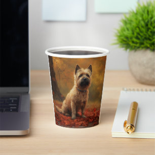 Gobelets En Papier Cairn Terrier dans les feuilles d'automne qui tomb