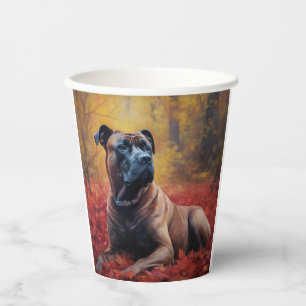 Gobelets En Papier Cane Corso dans les feuilles d'automne qui tombent