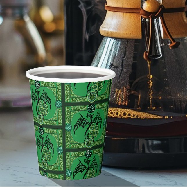 Gobelets En Papier Celtique irlandais de dragon vert (Créateur téléchargé)