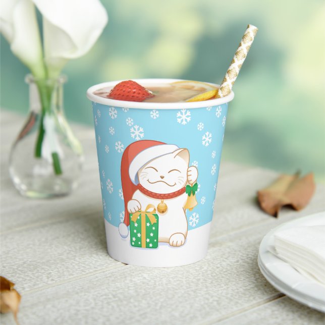 Gobelets En Papier Chat de Noël blanc dans un Casquette rouge (Insitu)