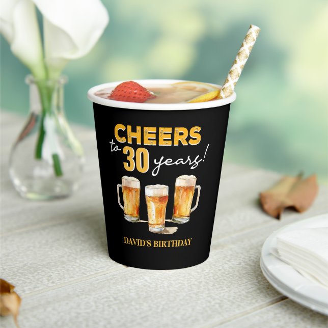 Gobelets En Papier Cheers & Beers Mens Funny 30th Birthday (Insitu)