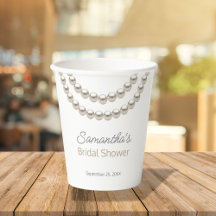 Collier de perles élégant pour la douche de la mar