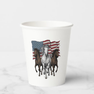 Gobelets En Papier Conception vectorielle de chevaux courant patrioti