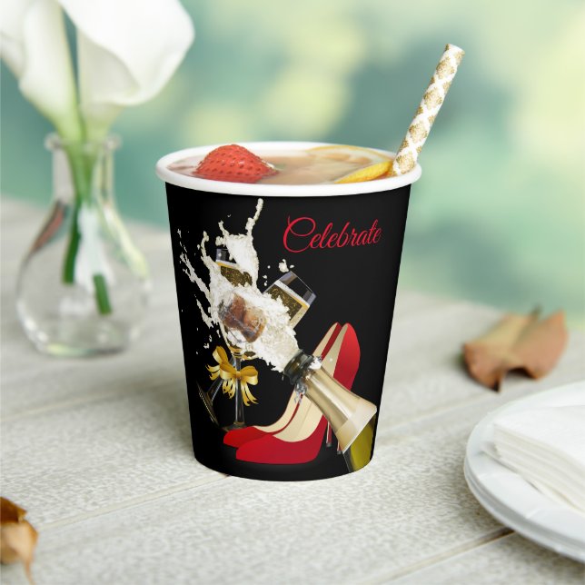 Gobelets En Papier Coupe En Papier Champagne Et Chaussures Rouges (Insitu)