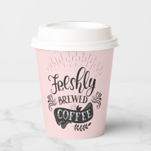 Gobelets En Papier Coupes De Café Fraîchement Brûlées