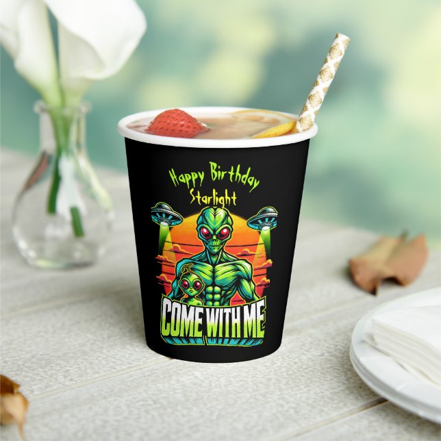 Gobelets En Papier Des Aliens amicaux explorent les aventures cosmiqu (Insitu)