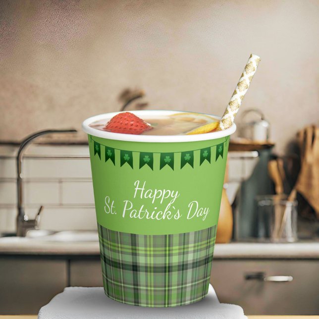 Gobelets En Papier Drapeaux verts Plaid Joyeux Saint Patrick`s Day (Créateur téléchargé)