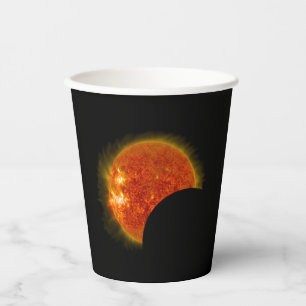 Gobelets En Papier Éclipse solaire en cours