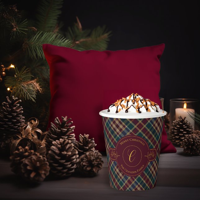 Gobelets En Papier Élégant Monogramme Or Plaid Noël (Elegant Gold Monogram Holly and Berries and Rich Dark Plaid Christmas Holiday Paper Cups)