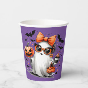 Gobelets En Papier Fantôme d'Halloween sur Arrière - plan pourpre
