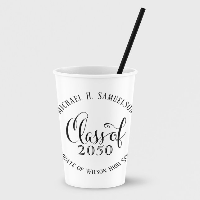 Gobelets En Papier Fête de graduation noire et blanche personnalisée (Graduation party paper cup with classic calligraphy script.)
