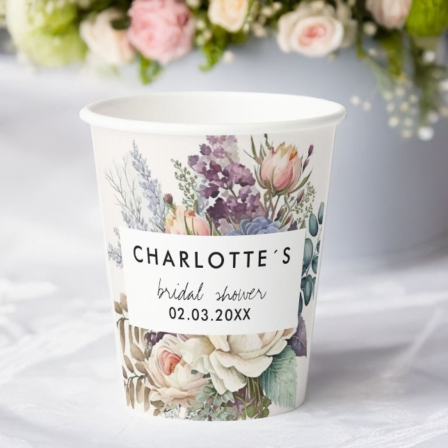 Gobelets En Papier Fête de mariage floral (Floral Bridal Shower Paper Cups with your name and date.)