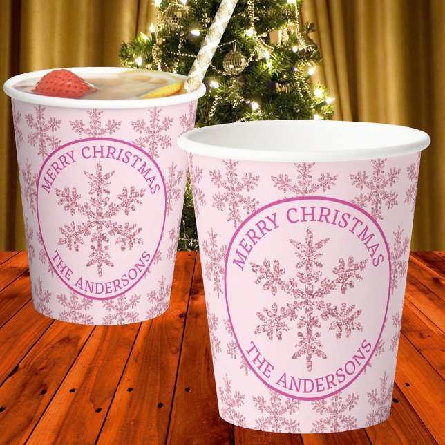 Gobelets En Papier Flamme de neige rose glam mignonne Noël festif (From egg nog to holiday punch, these custom Christmas paper cups with pink snowflakes are so festive)