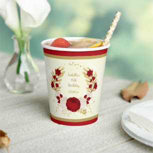 Gobelets En Papier Fleurs blanches et rouge foncé romantiques couronn