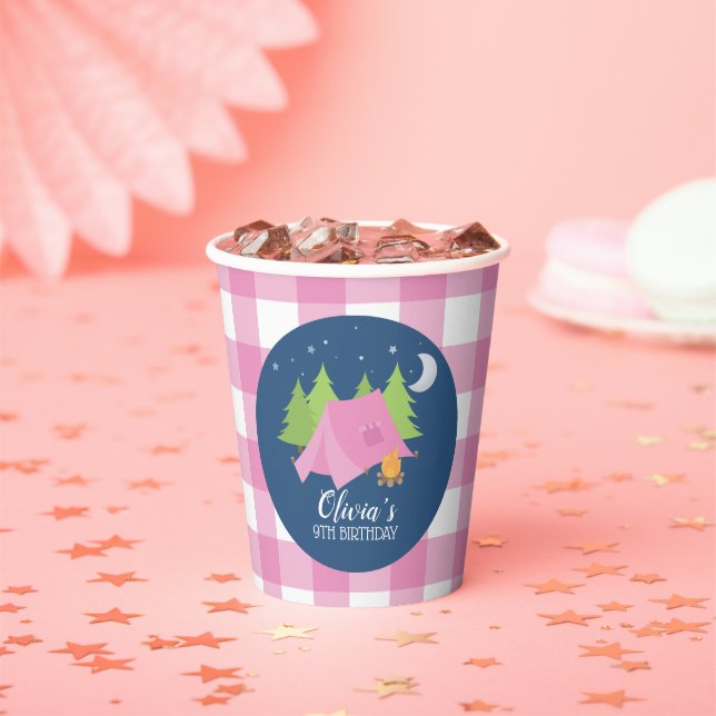 Gobelets En Papier Glamping Girl Camping Anniversaire fête rose plaid (Insitu)