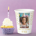 Gobelets En Papier Gold Stars Faux Parties scintillant Birthday Kids<br><div class="desc">Gold Stars Faux Parties scintillant Birthday Kids Girl Photo Tasses Papier. Les assiettes ont des étoiles dorées et des points de parties scintillant faux. Coupes de photo pour la fête d'anniversaire mignonnes pour vos amis et votre famille. Téléchargez votre photo et personnalisez les tasses avec votre nom et votre texte....</div>