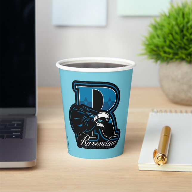 Gobelets En Papier HARRY POTTER™ | RAVENCLAW™ Athletic Badge (Insitu)