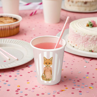 Gobelets En Papier La célébration ludique de Lil Lily