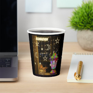 Gobelets En Papier lanterne du Ramadan.   