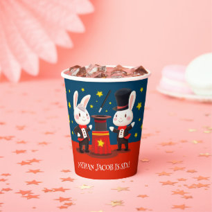 Gobelets En Papier Magiciens de lapins mignons sur scène Anniversaire