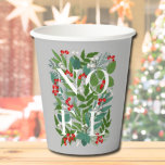 Gobelets En Papier NOEL Berries et Noël vert<br><div class="desc">Le mot NOEL parmi les feuilles d'hiver et les baies sur un arrière - plan gris,  ces tasses en papier sont parfaits pour toute occasion de Noël de vacances.</div>