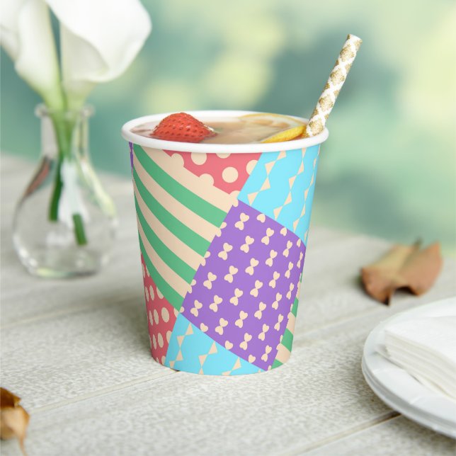 Gobelets En Papier Pastel Damier Rayure Arc Géométrique (Insitu)