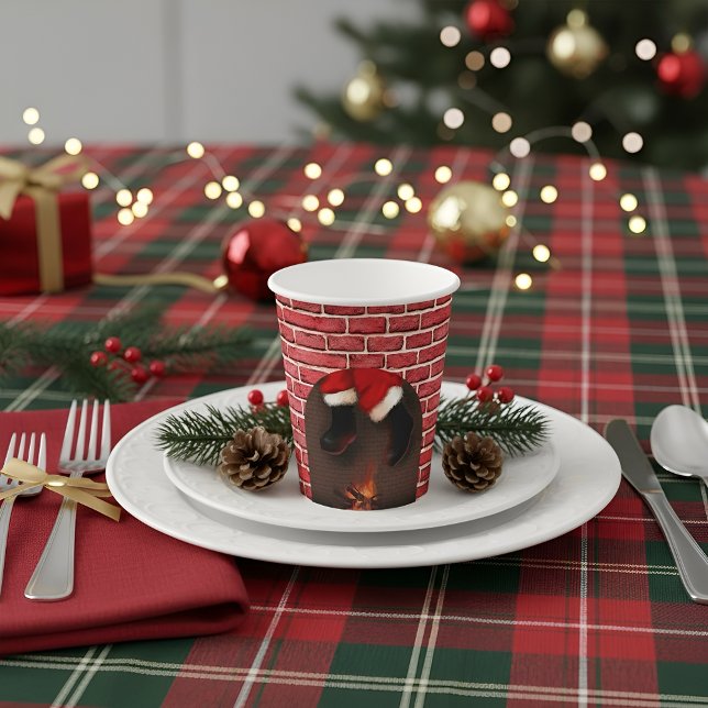 Gobelets En Papier Père Noël descend la cheminée (Cozy Santa fireplace Christmas paper cup with festive holiday design)