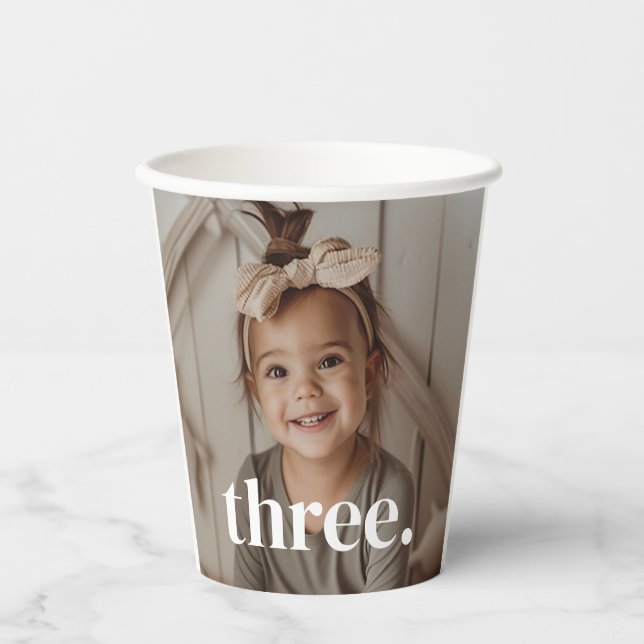 Gobelets En Papier Photo du 3e anniversaire - trois (Recto)