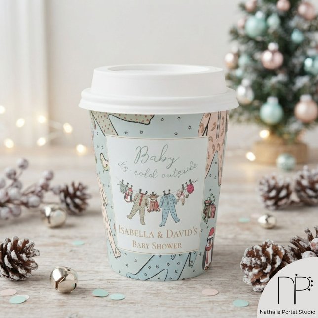 Gobelets en papier pour Baby Shower d'hiver (These light green winter baby shower paper cups feature hand-drawn illustrations for festive party)