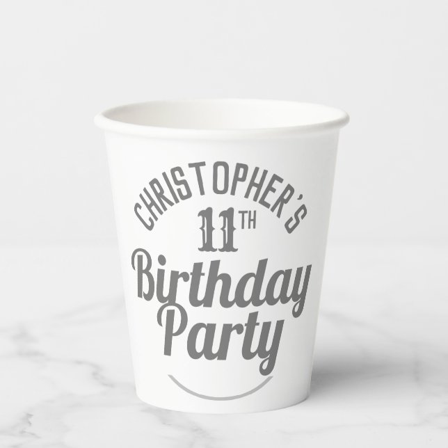 Gobelets en papier pour la célébration d'un 11e an (Recto)