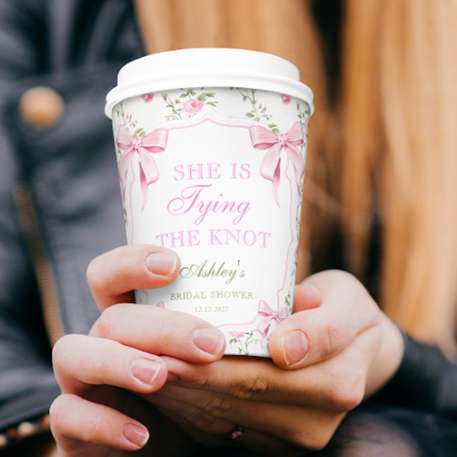 Gobelets En Papier Rose Ruban Elle se marie à l'occasion de la fête d (Créateur téléchargé)