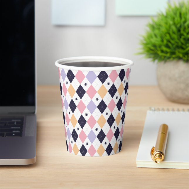 Gobelets En Papier Rose violet diamant avec araignée (Insitu)