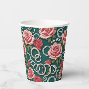 Gobelets En Papier Roses Romantiques Et Bagues De Mariage En Diamants