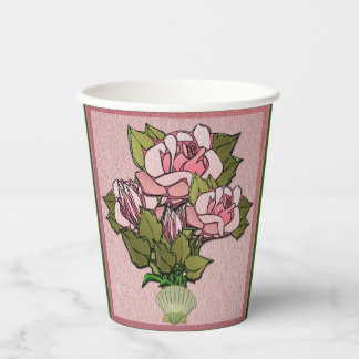 Gobelets En Papier Roses roses dans un vase en coquillage
