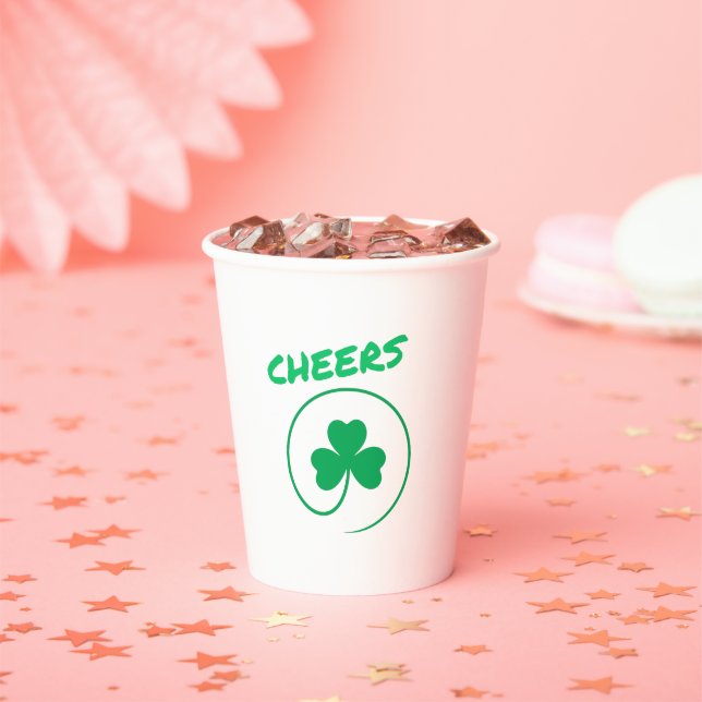 Gobelets En Papier Shamrock de Clover Jour de la Saint Patrick vert i (Insitu)
