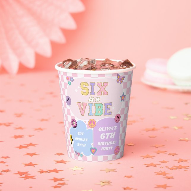 Gobelets En Papier Six Is A Vibe Preppy Patch 6e Anniversaire (Insitu)