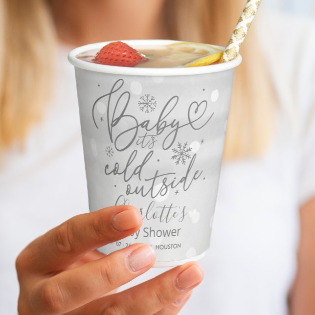 Gobelets En Papier Snowflakes Baby Il fait froid dehors Baby shower g (Créateur téléchargé)