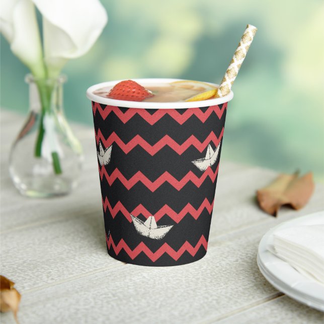 Gobelets En Papier SS Georgie Boat Chevron Motif (Insitu)