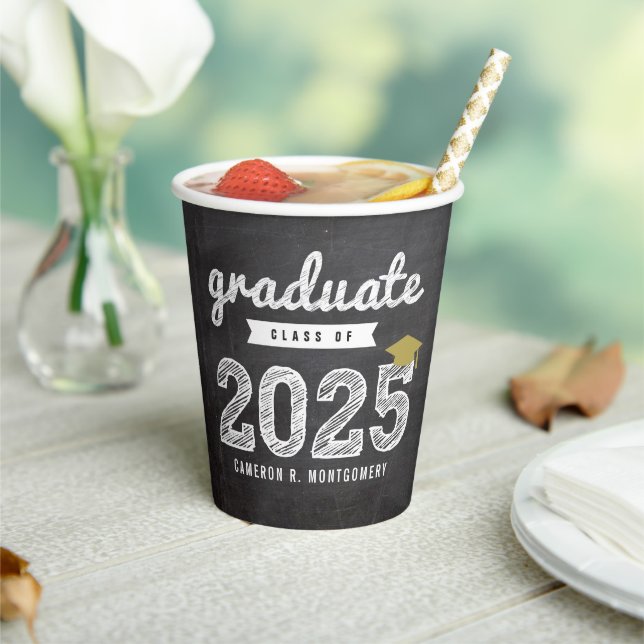 Gobelets En Papier Tableau Croquis Classe De Graduation Party De 2023 (Insitu)
