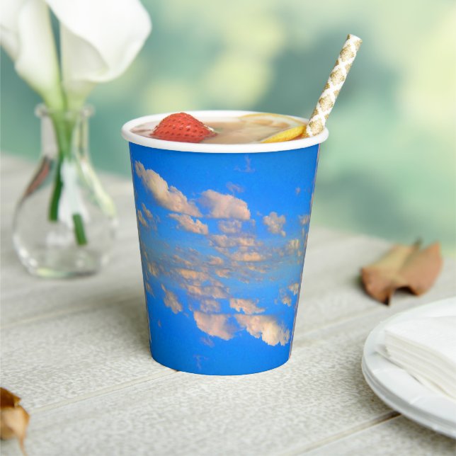 Gobelets En Papier Tourner, Pour Plus (Insitu)