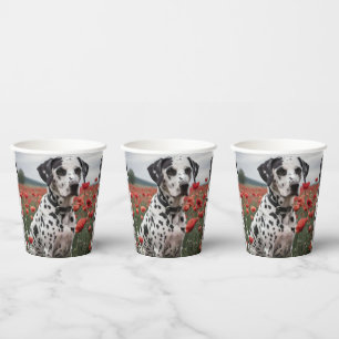 Gobelets En Papier Un Chien De Dalmation Très Beau Dans Le Champ De P