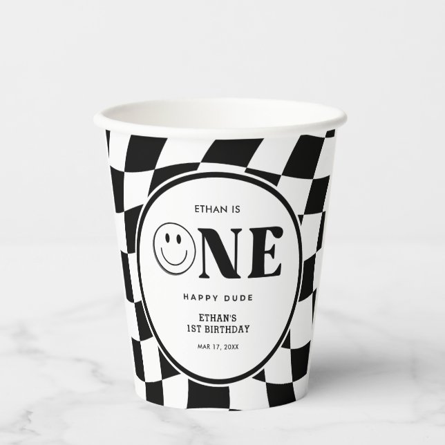 Gobelets En Papier Un joyeux mec à visage joyeux garçon 1er anniversa (Recto)