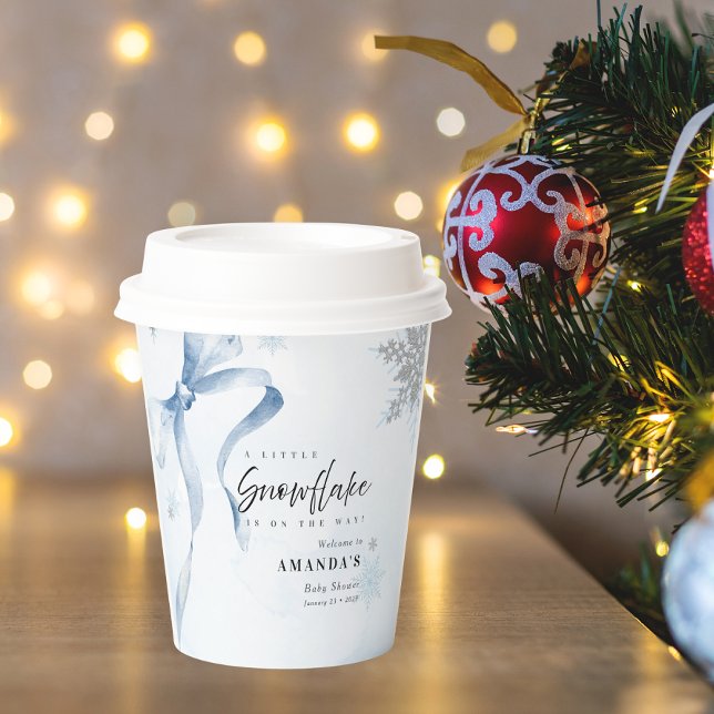 Gobelets En Papier Un petit Baby shower de Parties scintillant Snowfl (Créateur téléchargé)