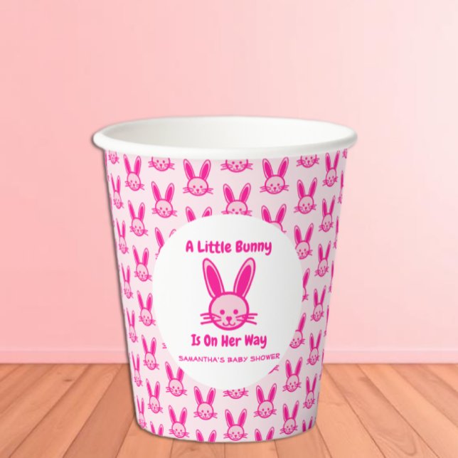 Gobelets En Papier Un Petit Lapin Est En Route (Créateur téléchargé)