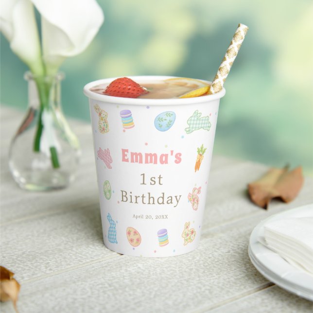 Gobelets En Papier Un petit lapin fête son premier anniversaire paste (Insitu)