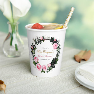 Gobelets En Papier Une romance floue : Fête des mariées rose