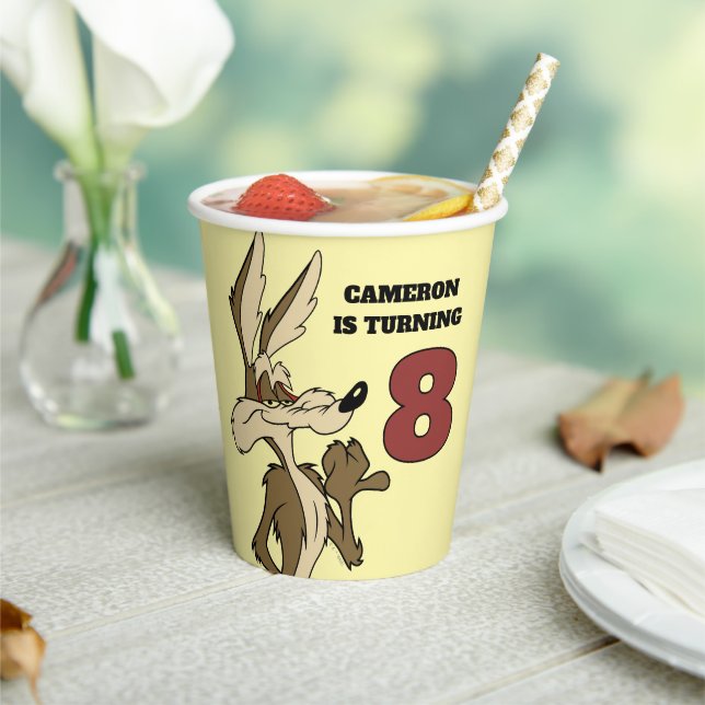 Gobelets En Papier WILE E. COYOTE™ Looking Proud (Insitu)
